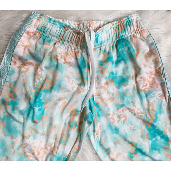 Umbro Women's Sublimated Track Pants -‎ Prism Blur/White Size Small - Picture 4 of 10